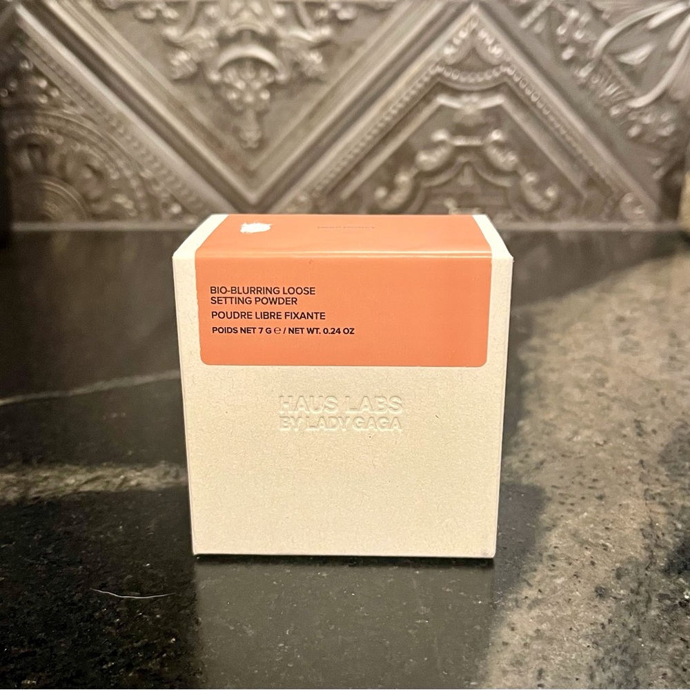 Haus Labs Bio-Blurring Loose Setting Powder- Deep Honey